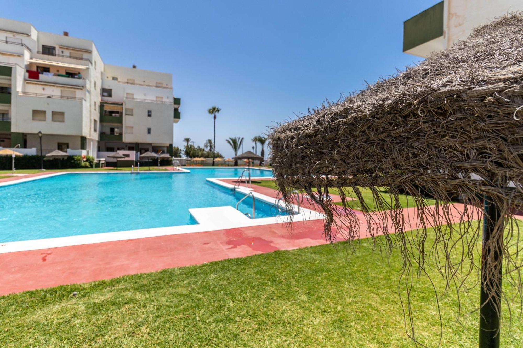 Rentitspain Moderno Apartamento Calaverde Frente Al Mar Salobreña Zewnętrze zdjęcie